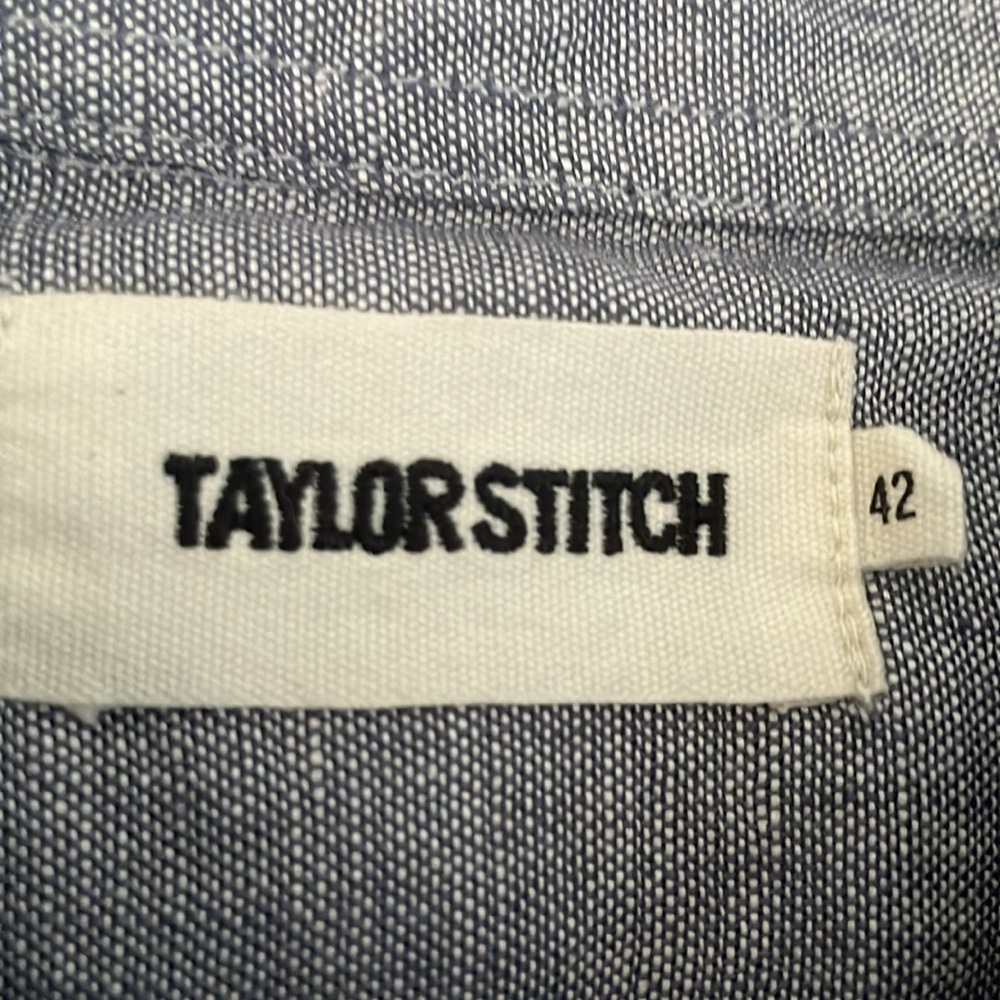 Taylor Stitch | The Short Sleeve California in Faded Navy Hemp - Picture 2 of 4